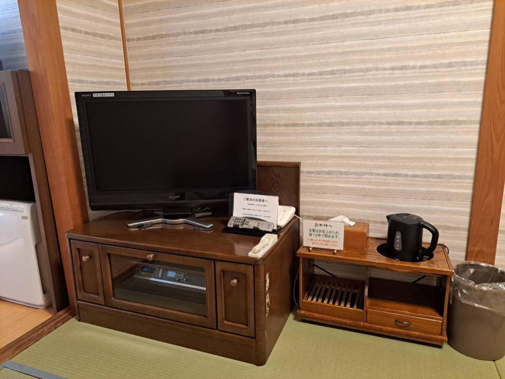 Business Hotel Kawakami Кумано Екстер'єр фото