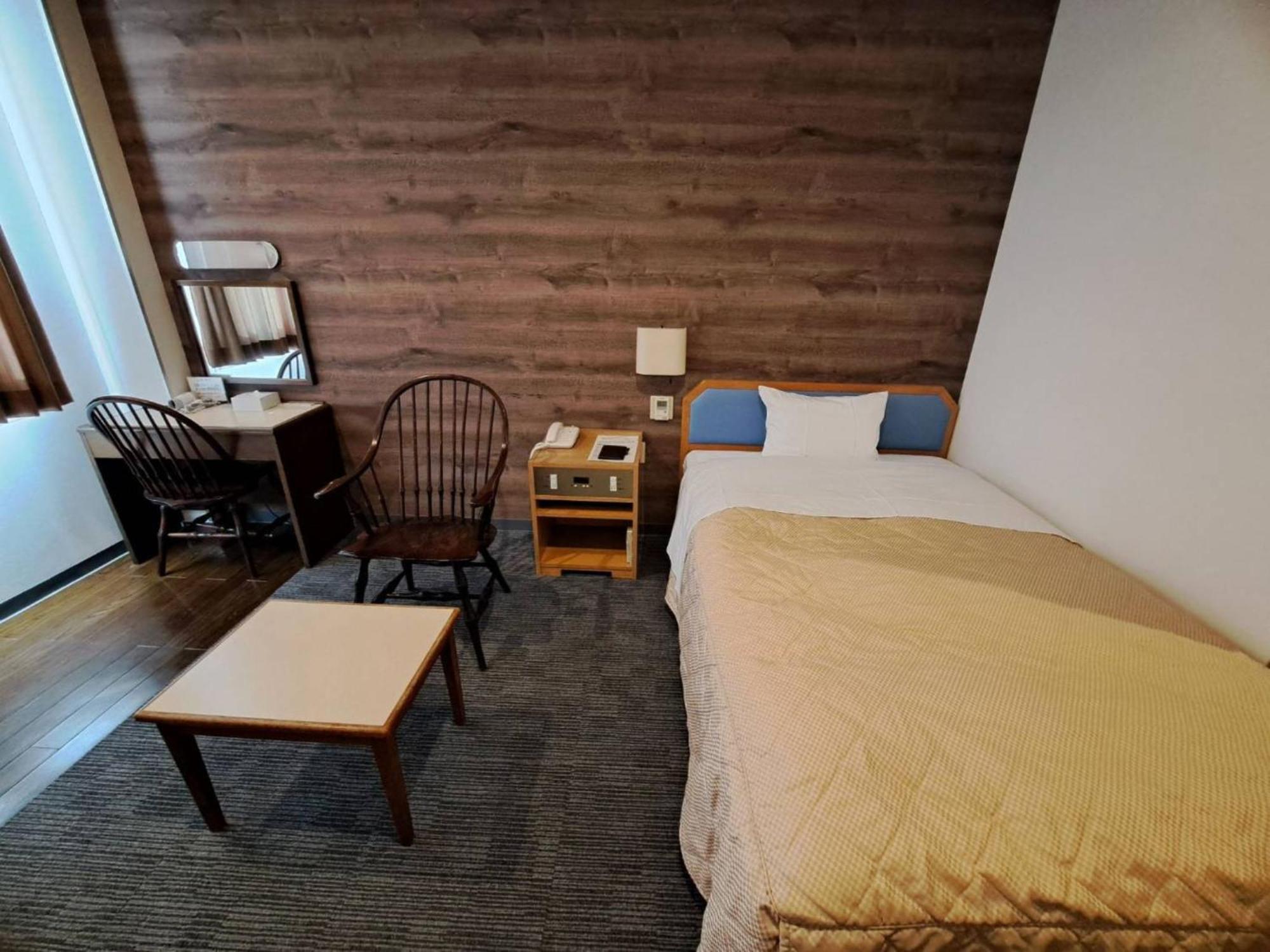 Business Hotel Kawakami Кумано Екстер'єр фото