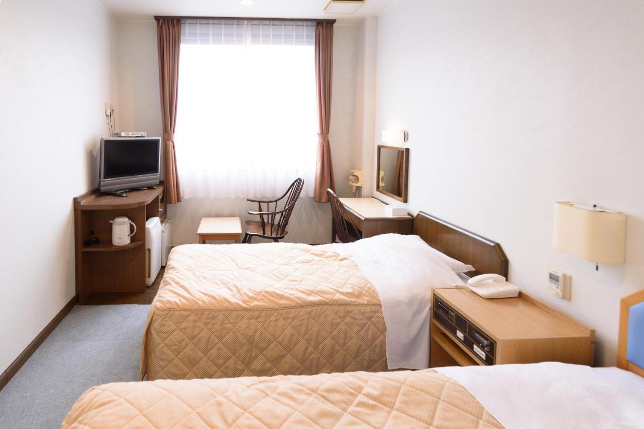 Business Hotel Kawakami Кумано Екстер'єр фото