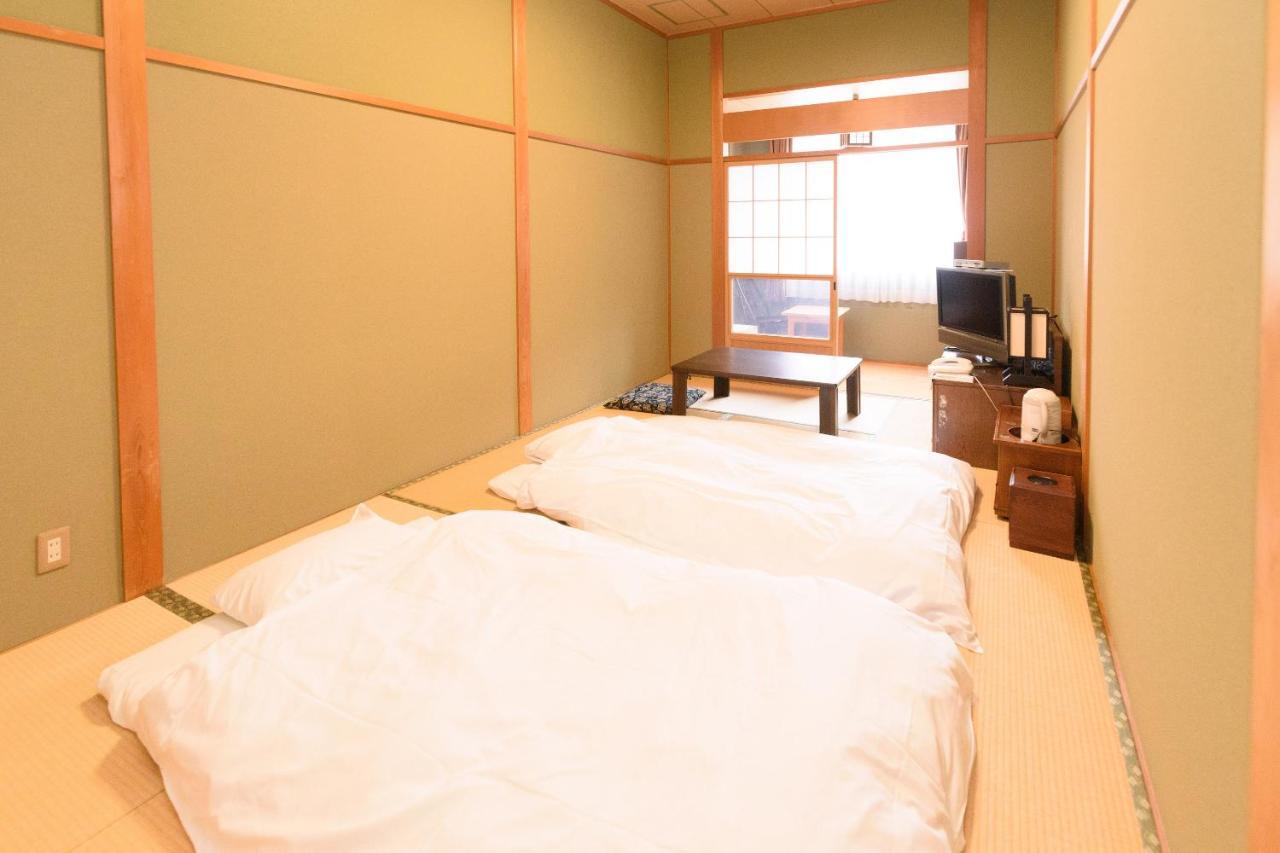 Business Hotel Kawakami Кумано Екстер'єр фото